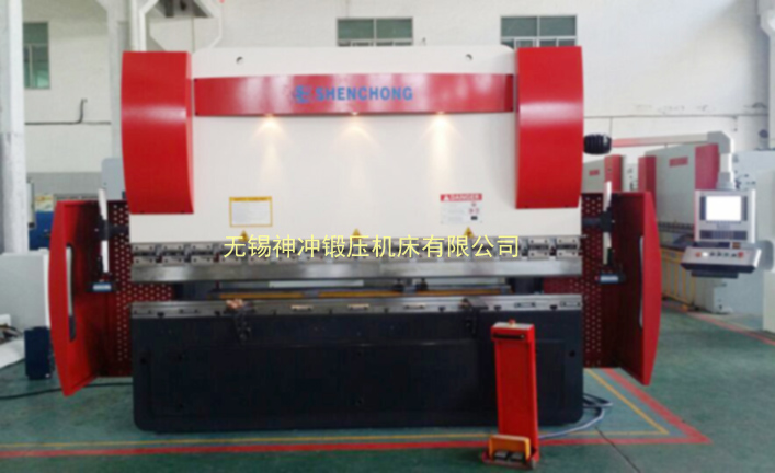 ESA540系統(tǒng)數(shù)控折彎機.jpg ESA540系統(tǒng)數(shù)控折彎機.jpg