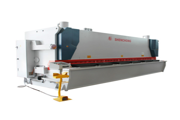 剪板機(jī)為什么會(huì)出現(xiàn)崩口 剪板機(jī)為什么會(huì)出現(xiàn)崩口