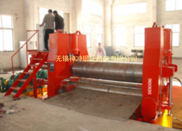 1514278413794495.jpg SW11SNC-60x2000上輥萬(wàn)能式三輥卷板機(jī).jpg