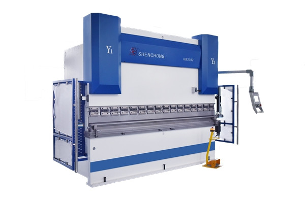 面對限電令企業(yè)如何利用節(jié)電設(shè)備——油電混合數(shù)控折彎機 面對限電令企業(yè)如何利用節(jié)電設(shè)備——油電混合數(shù)控折彎機